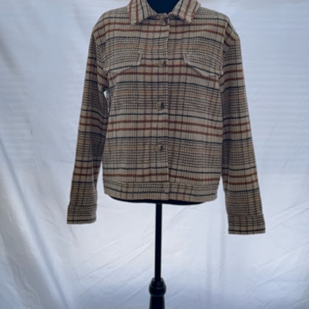 Neutral Plaid Button-Up Shacket Jacket – Cozy Fall Layer (Wool Blend) - Picture 11 of 13